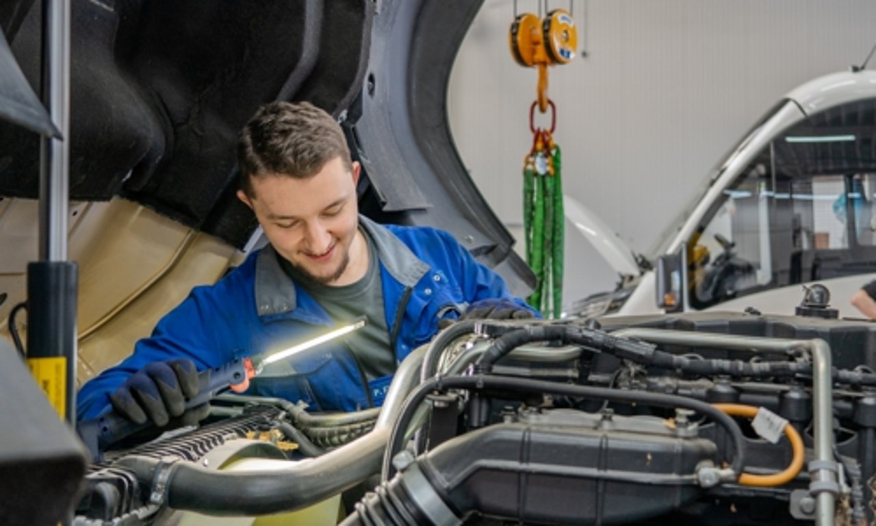 Werkstatt-Service für Ihre Nutzfahrzeuge - Bild3