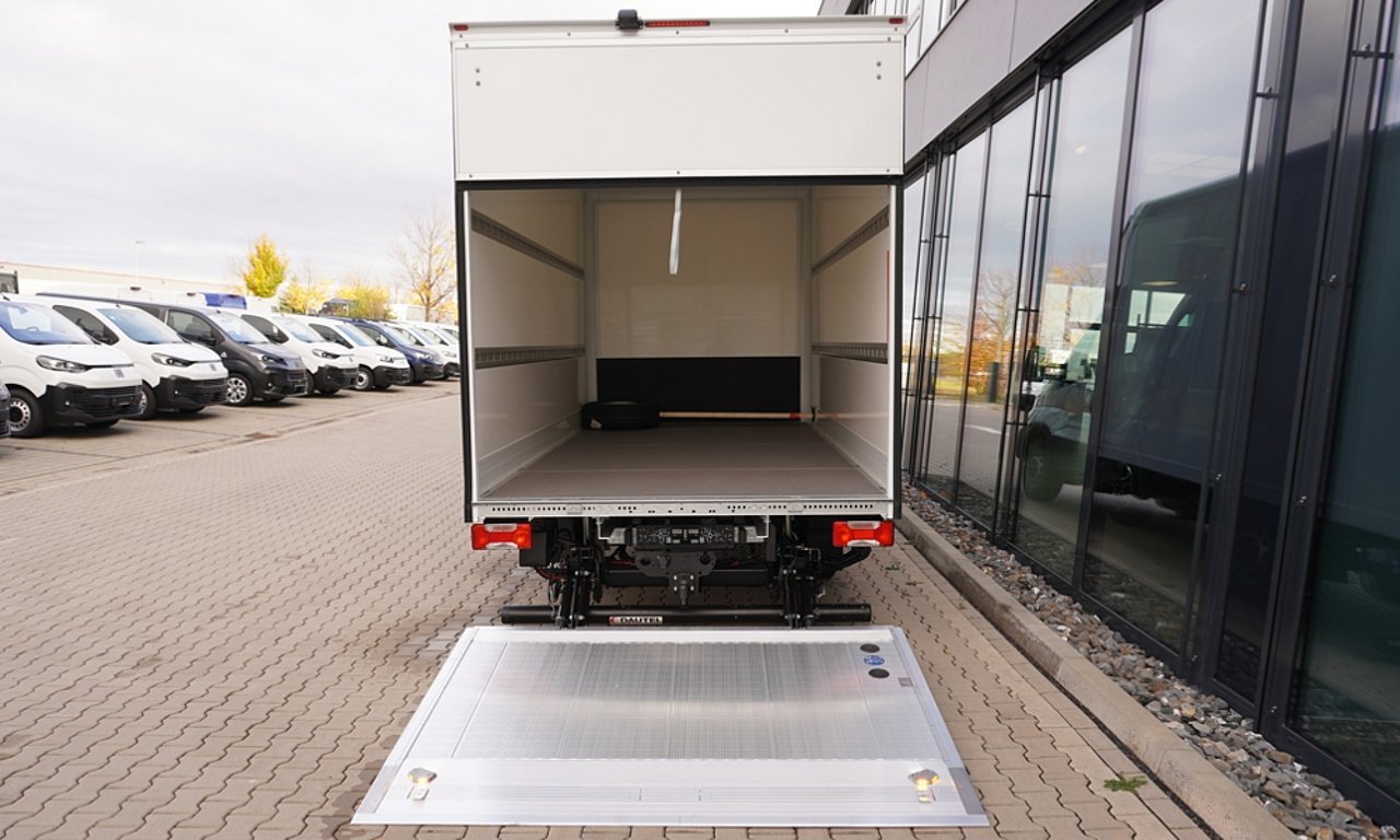 Kofferaufbau Junge Ladebordwand 2