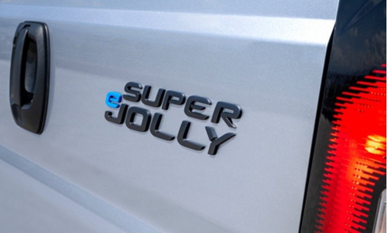 Logo Iveco eSuperJolly