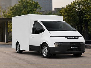 Iveco eMoovy mit Kofferaufbau