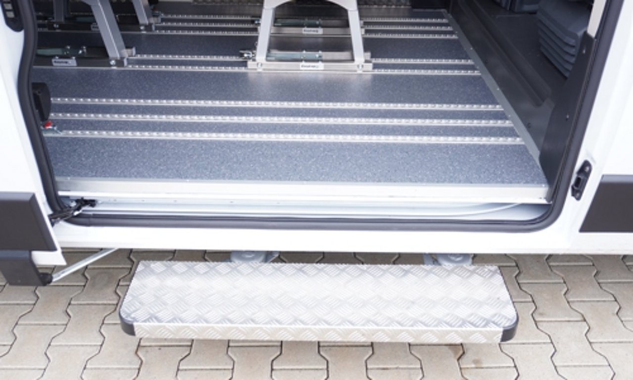 Fiat Ducato mit Schnierle Umbau - Hochwertiger Ausbau von Fiat Professional Fahrzeugen