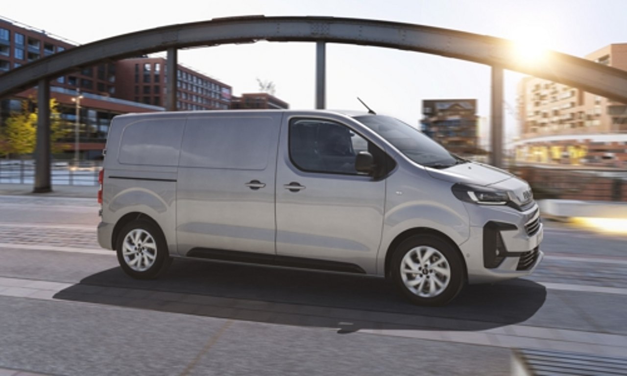 Iveco eJolly seitlich