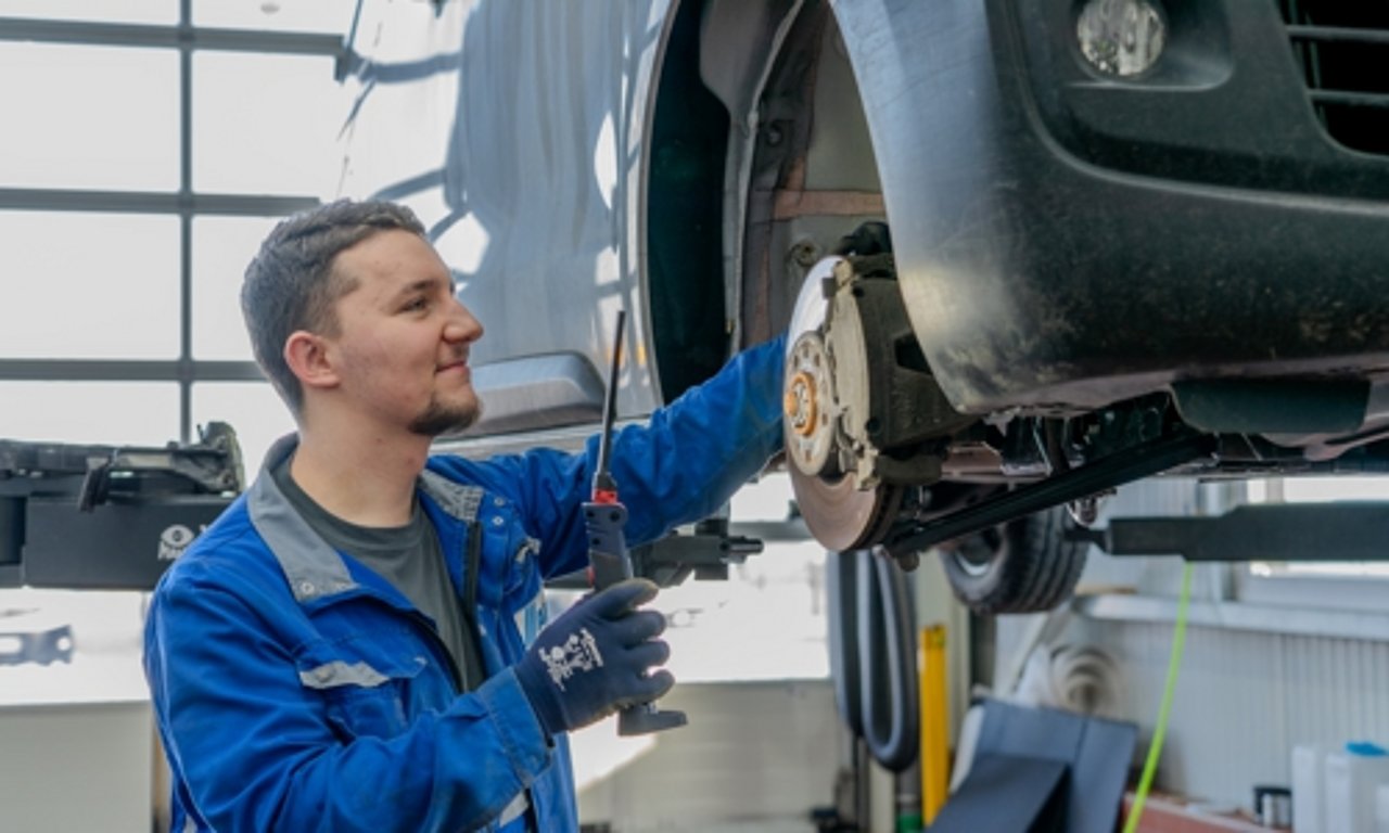 Werkstatt-Service für Ihre Nutzfahrzeuge - Bild1