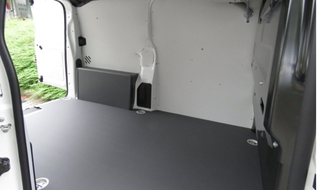 Fiat Scudo Pharmafahrzeug - Laderaum seitlich