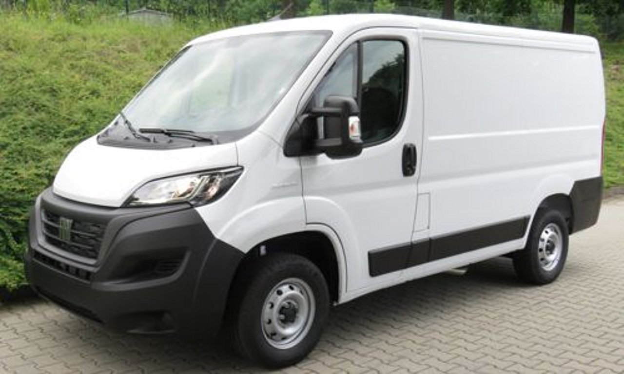 Fiat Ducato Pharmafahrzeug
