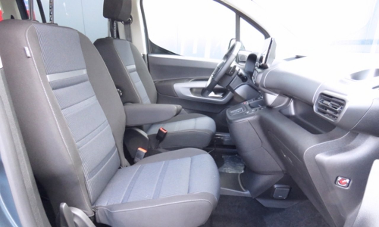 Fiat Doblo Kombi Detail mit 5 Sitzplätzen